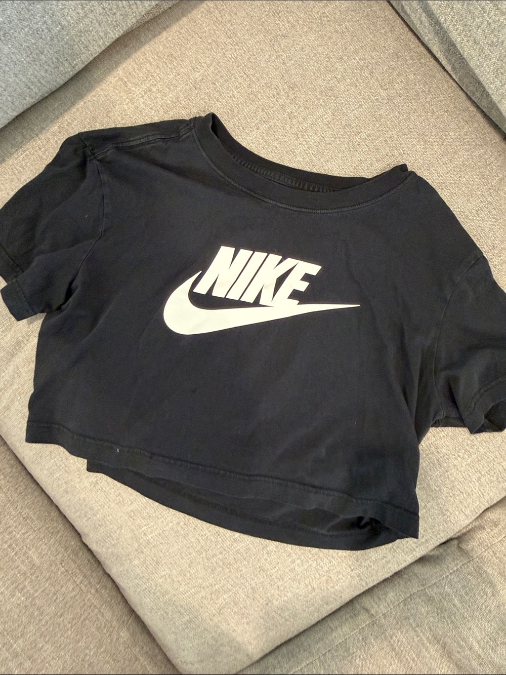 (3-pack) Nike women’s cropped tees - Picture 6 of 7